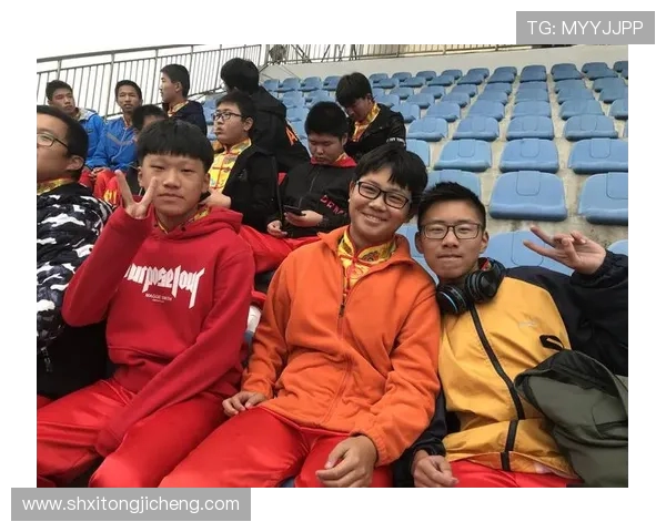 向鱼王者逐梦之路:探索海洋深处的无尽传奇与挑战 向鱼王者逐梦之路:探索海洋深处的无尽传奇与挑战
