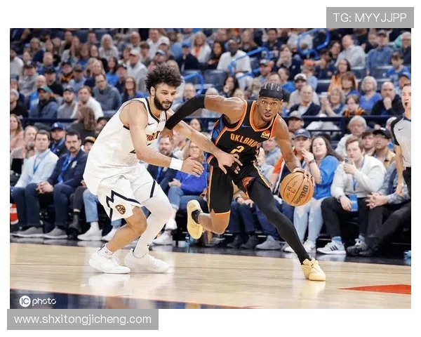 勇士迎战雷霆巅峰对决库里领衔鏖战亚历山大力拼胜负悬念骤起 勇士迎战雷霆巅峰对决库里领衔鏖战亚历山大力拼胜负悬念骤起