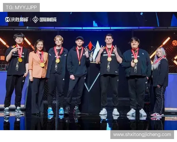 电竞赛事新风潮 各大战队争夺冠军荣誉 激烈对决点燃全球观赛热情