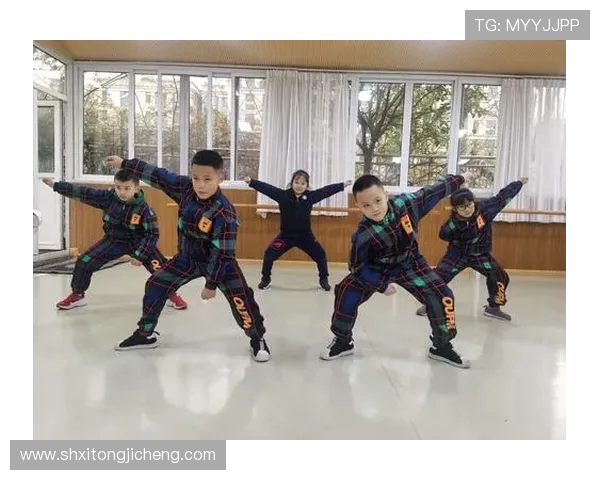 街舞战术解析北京街舞队的快速进攻与团队协作策略